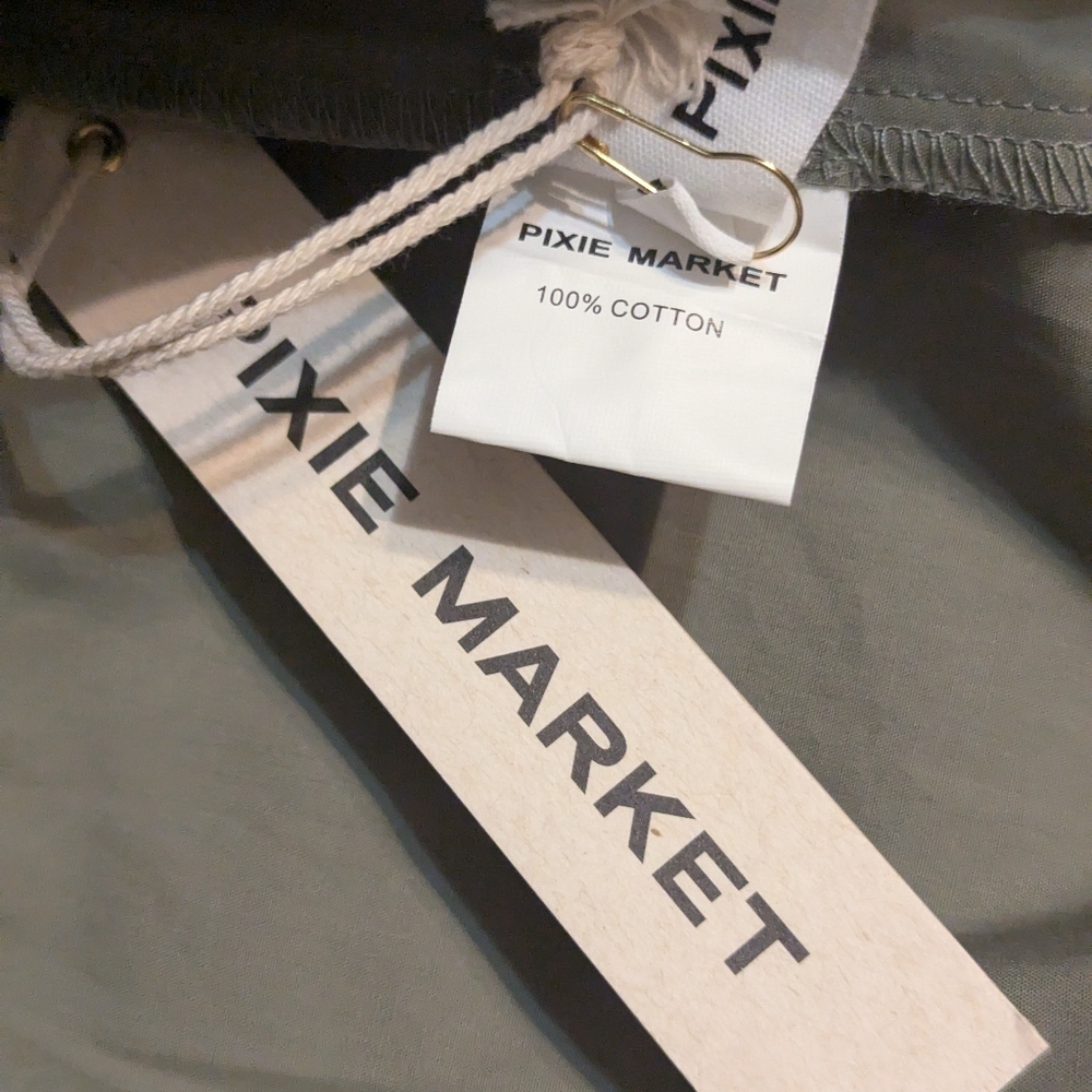 NWT Maxi dress with asymmetric hem, pale pistachio green - Picture 4 of 4